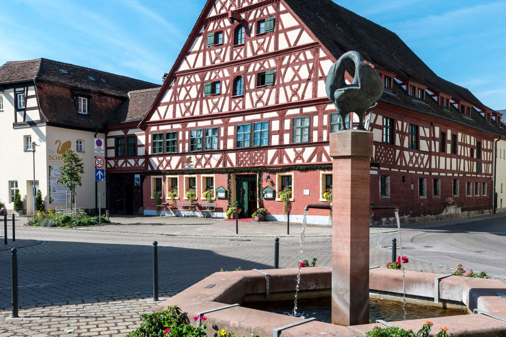 Der SCHWAN - Restaurant & Hotel